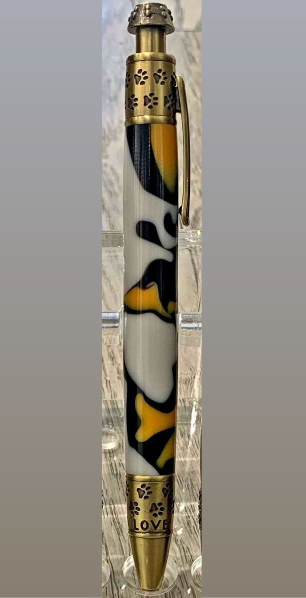 Alex Pearl Allywood Creations Artist