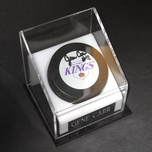 Sports Memorabilia Sports Memorabilia Gene Carr Signed Puck W/ Case